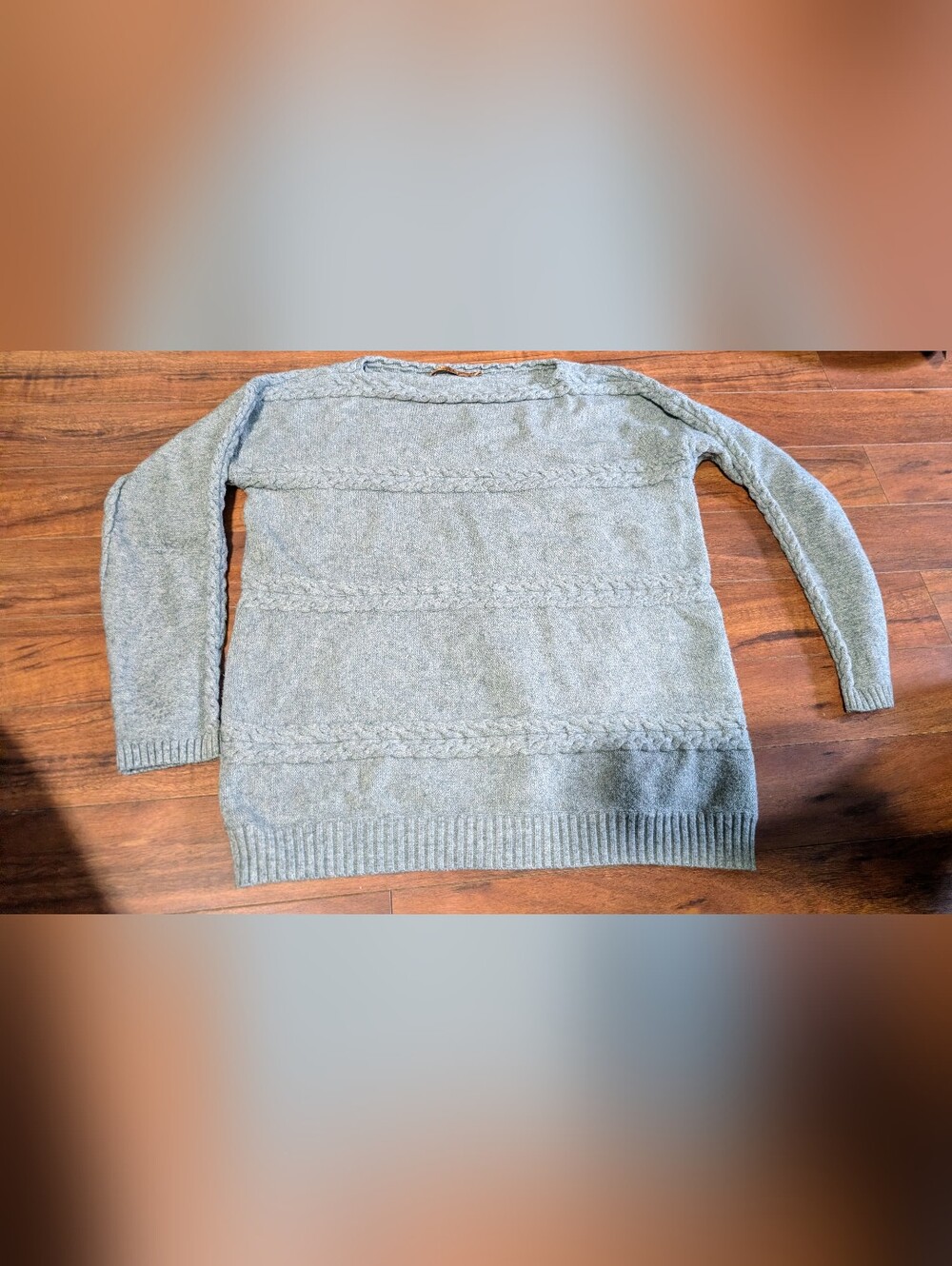 Knit Sweater Size Small Belldini